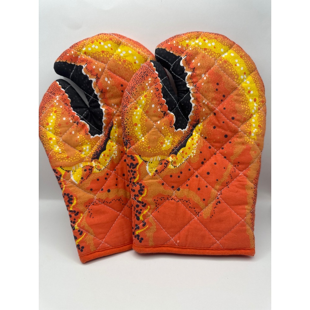 Vintage 1992 Boston Warehouse Lobster Claw Oven Mitts Orange Quilted Pair 2pc